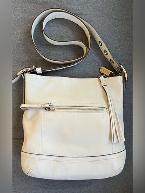 COACH #1415 White Versatile Soho Buckle Hobo Crossbody Leather Shoulder Bag. EUC